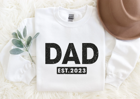 Personalized Fathers Day Dad est Sweatshirt, Gift for Dad, Custom Fathers Day Sweatshirt, Vintage Daddy Sweatshirt